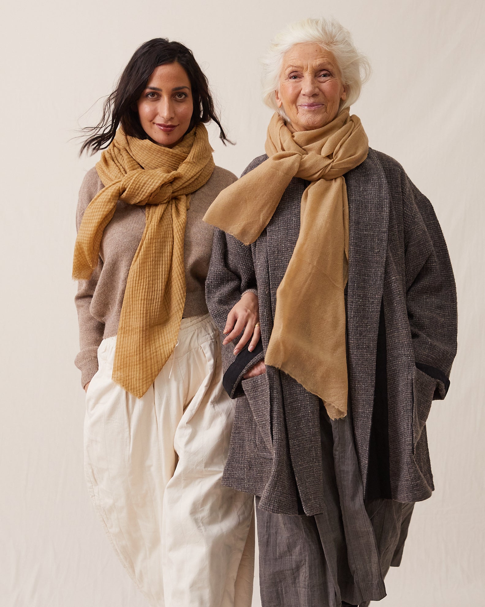 Exclusive, Large Shawl of the Softest, Naturally Dyed Pashmina Wool – Tea waste