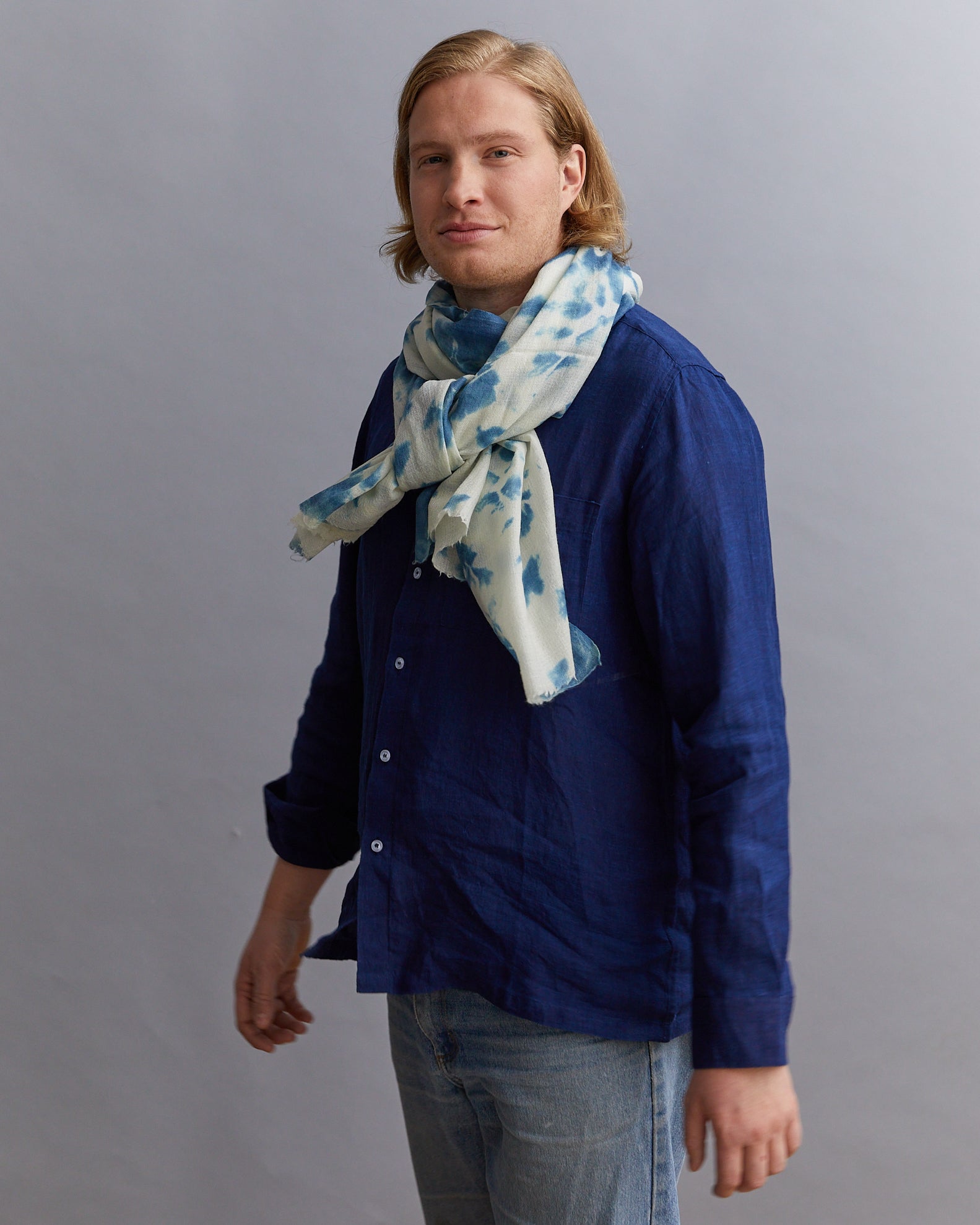 Yoga sjal i Ayurvediskt infärgad pashminaull - camelbeige