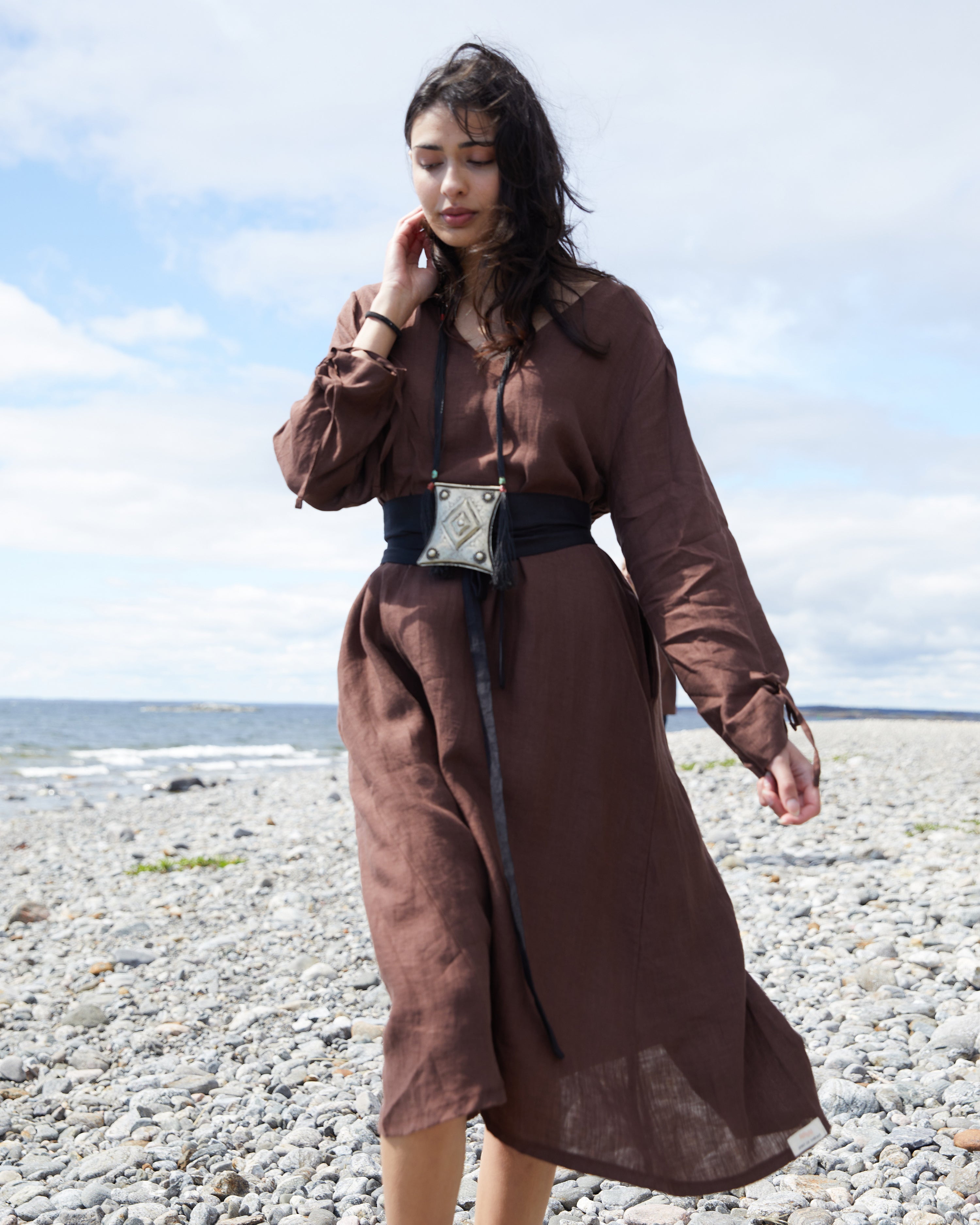 Kaftan/klänning i härligt linne – Coffee brown