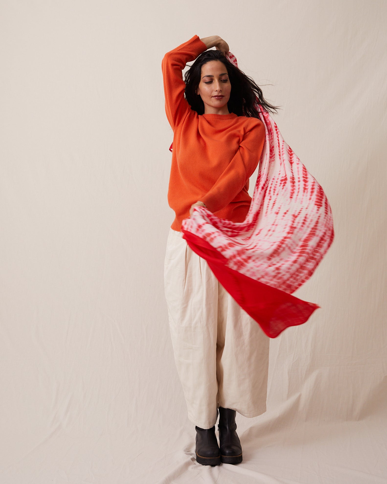 The Tie Dye shawl is beautifully tied in the Tie-Dye technique with roots in the Sui Dynasty (5th century AD) – Red and White