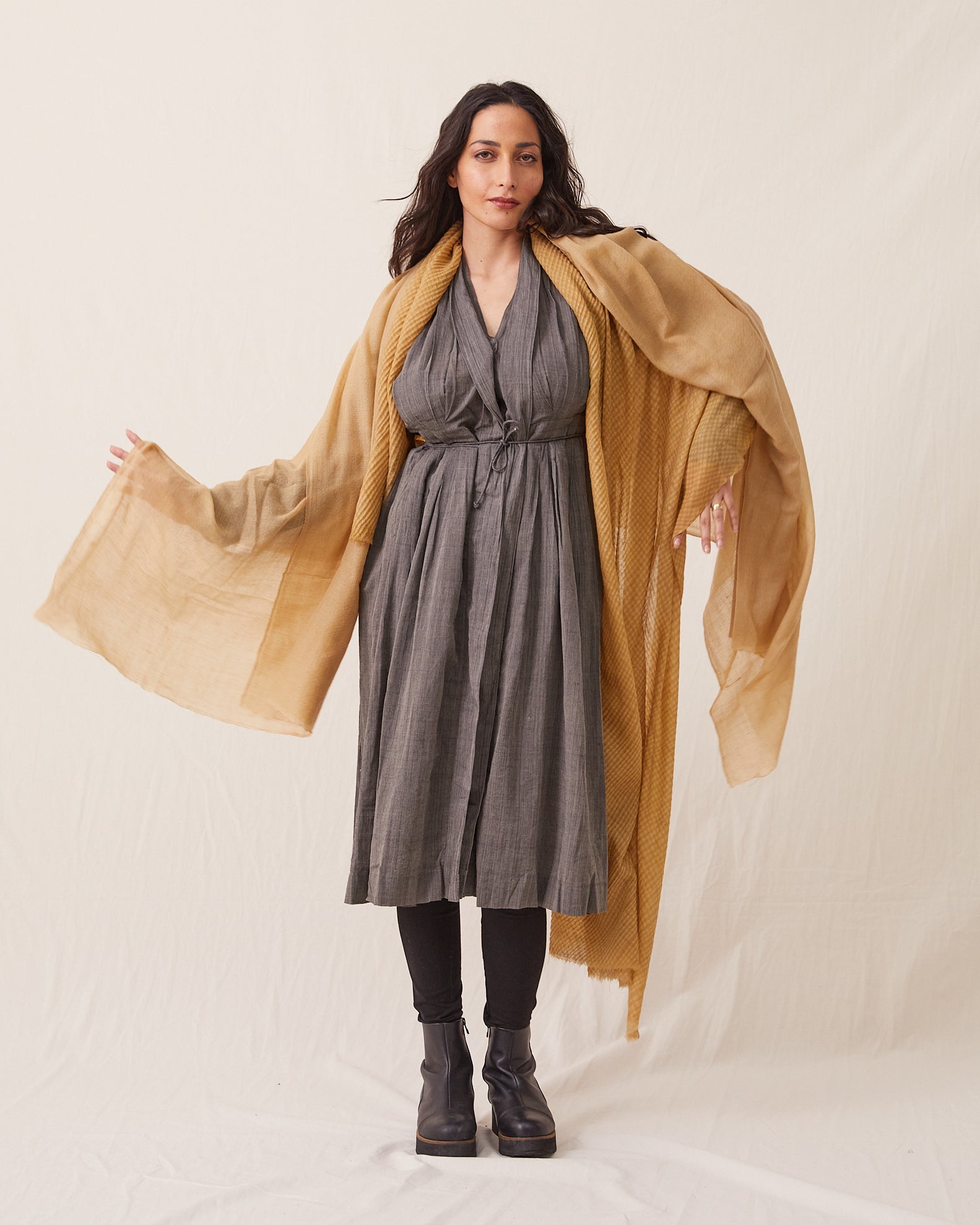 Exclusive, Large Shawl of the Softest, Naturally Dyed Pashmina Wool – Tea waste