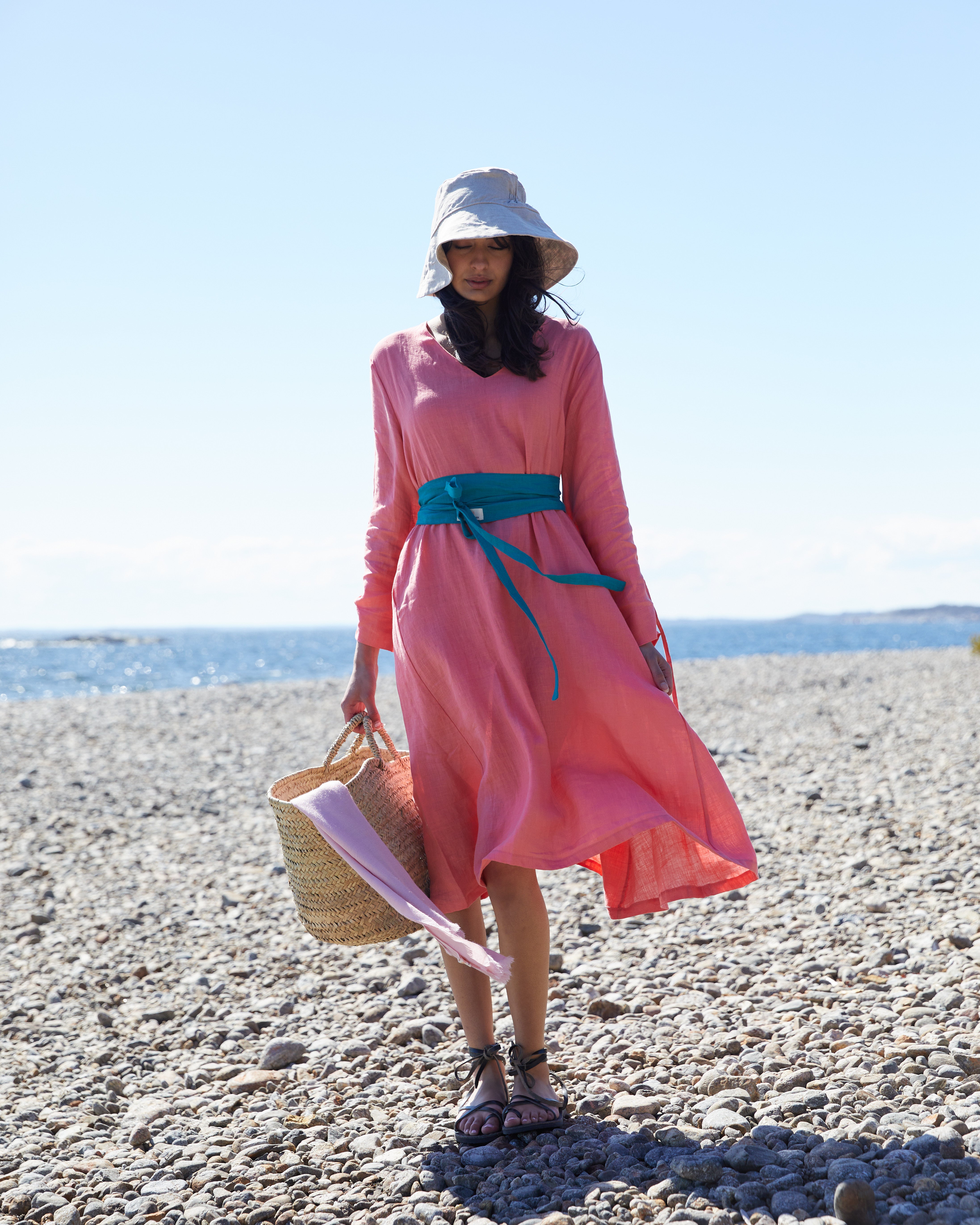 Kaftan/klänning i härligt linne – Tea Rose