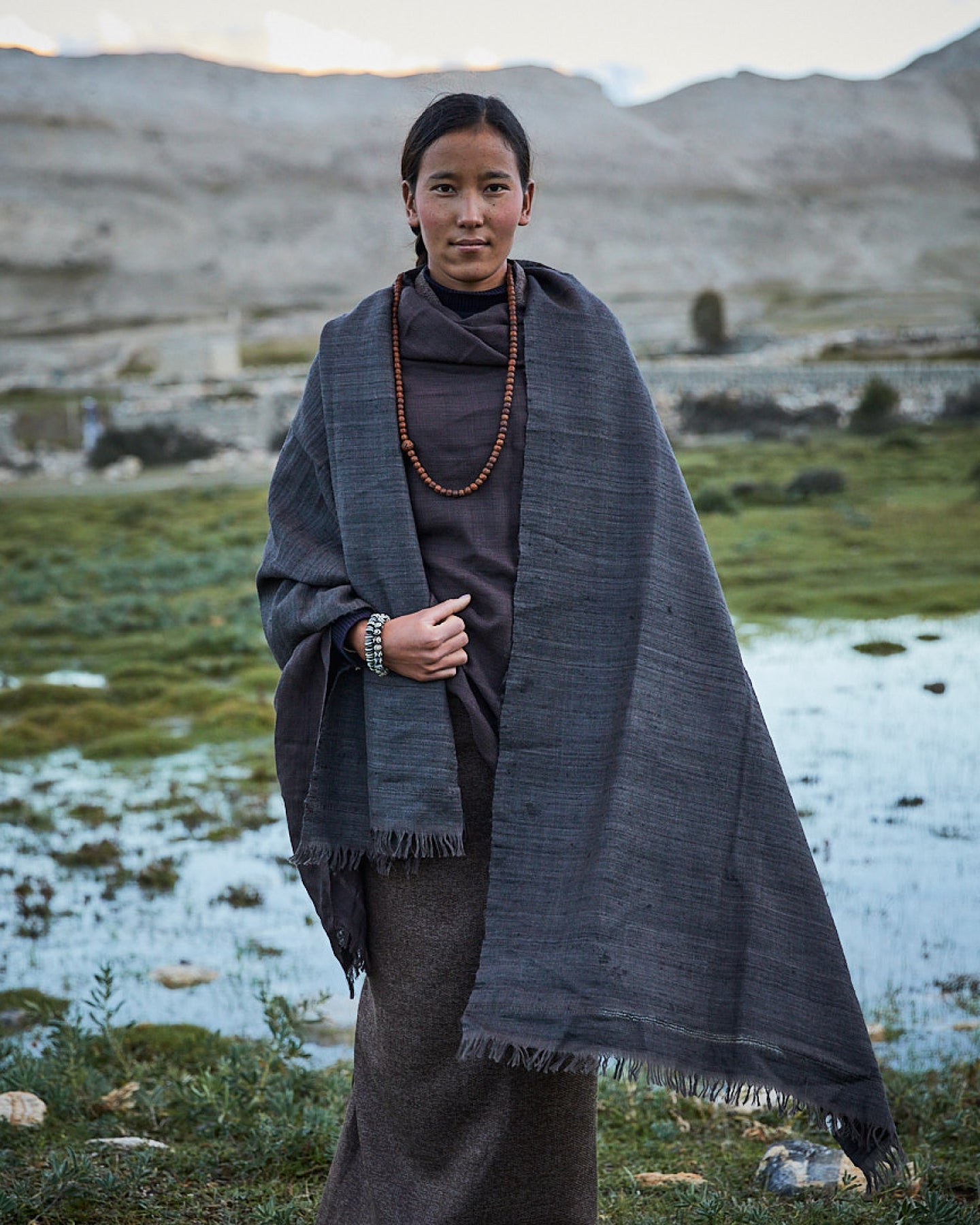 No. 1 Wild Silk and West Bengali Merino Wool Shawl – Obsidian Black