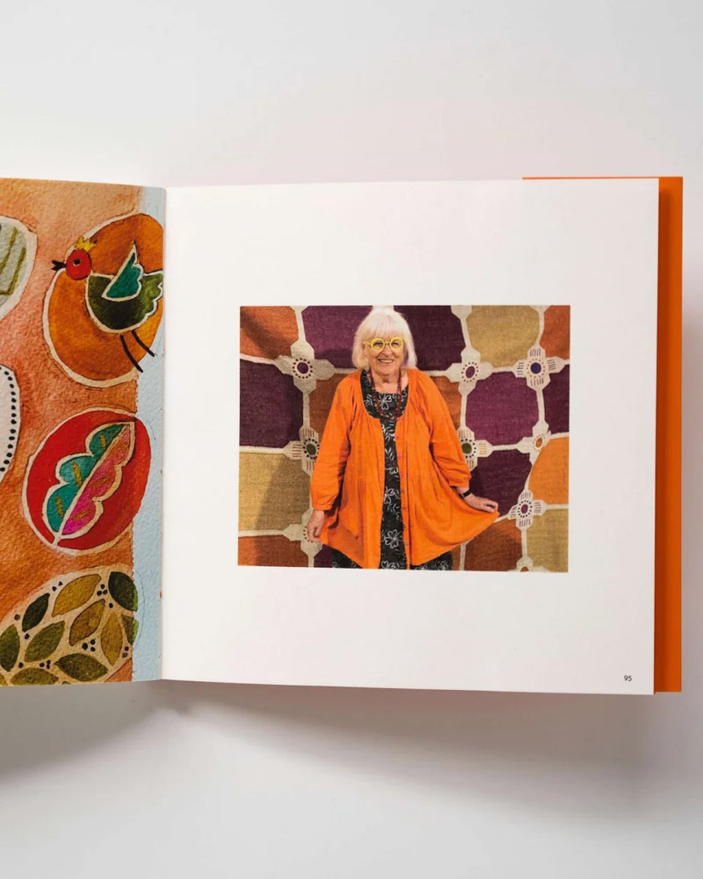 27 years,27 days: from SoHo to Katmandu
The book about Gudrun Sjödéns journey back to
Kathmandu