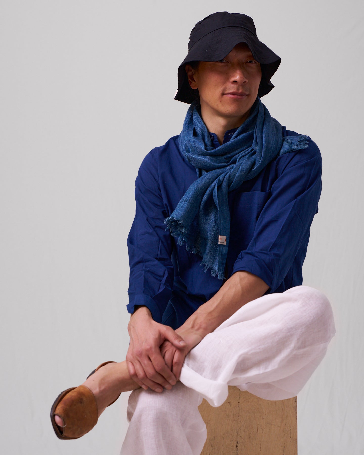 Solhatt, Bucket hat i härligt linne, unisex, svart