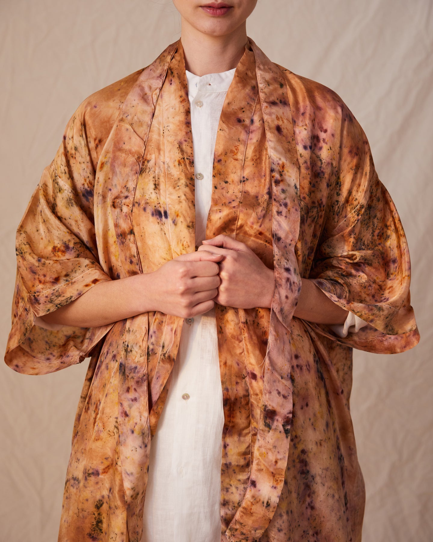 Kimono in silk naturally coloured, earth  brown