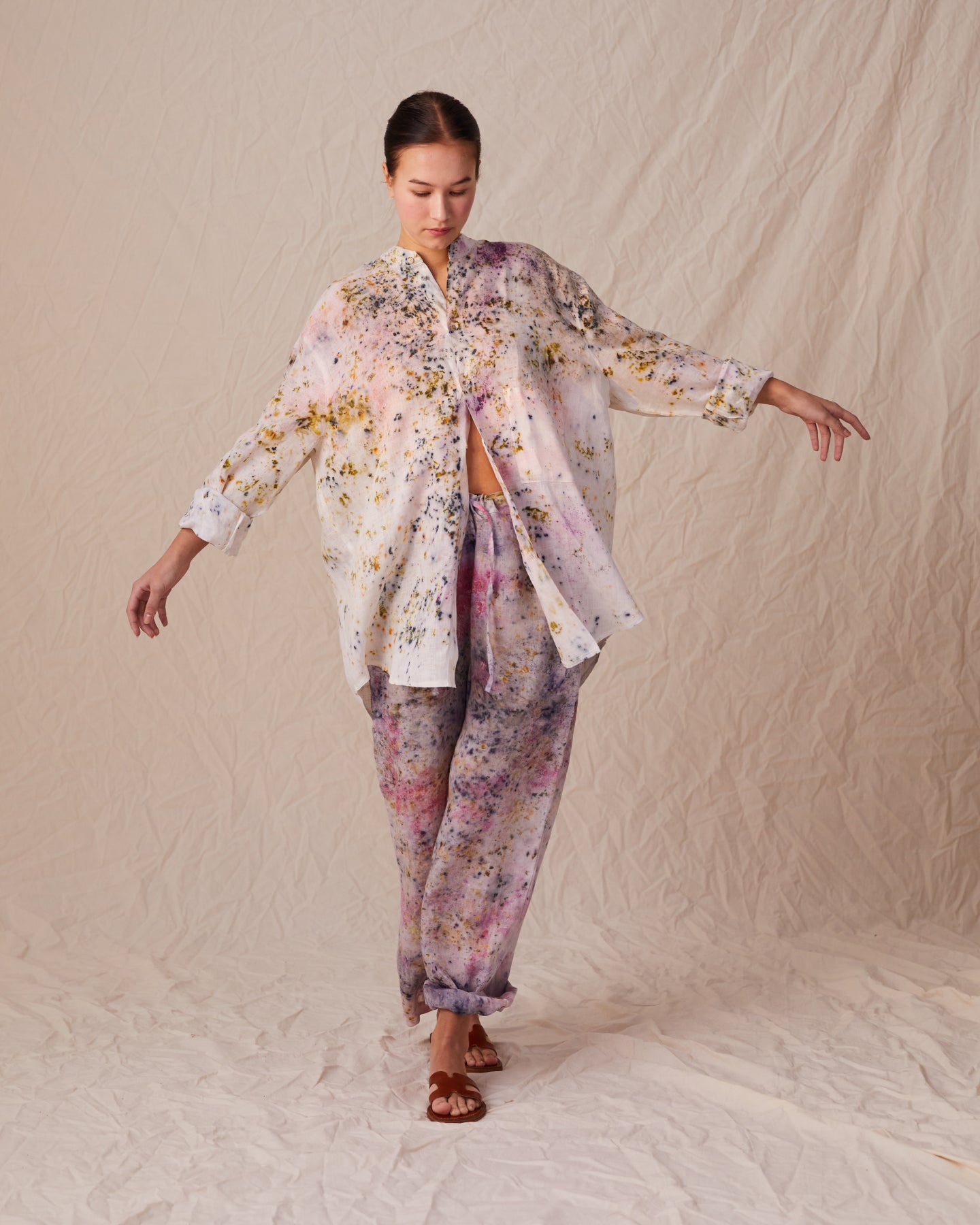 Plant Dye roomy, Linen Banded-collar Shirt (Unisex) – unique piece of wearable art