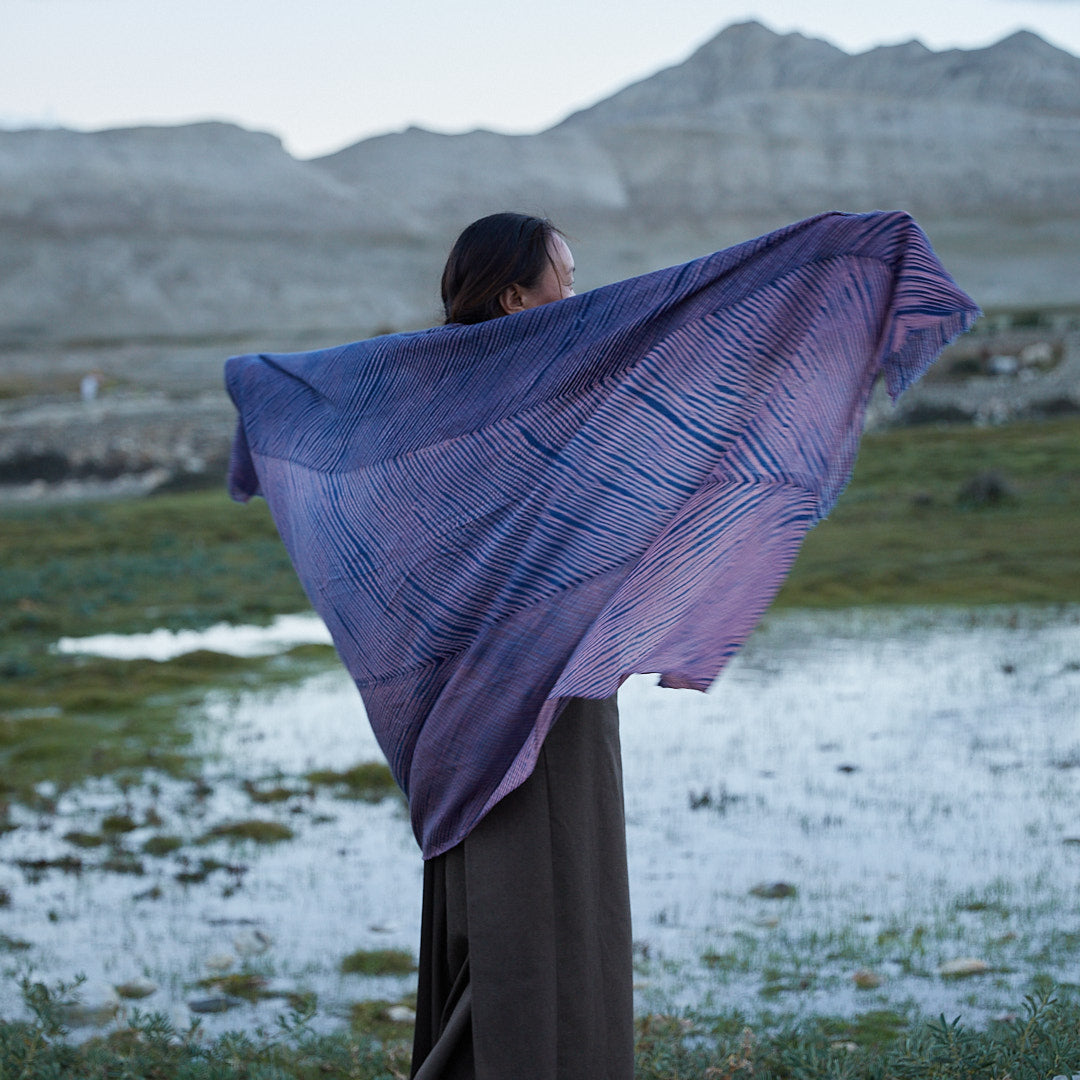 Arashi Shibori Indigo Pashmina Wool Shawl – Indigo and English red