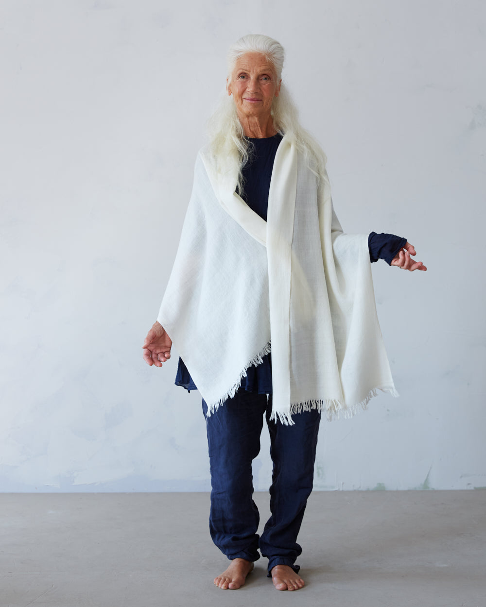 Himachali Pashmina and Merino Wool Shawl
– Snow White