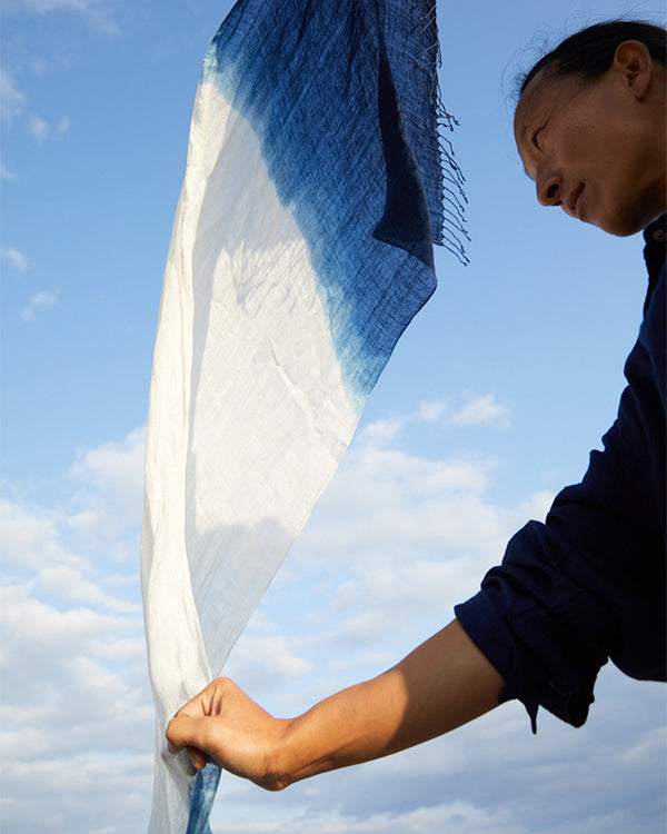 “Himalayan Mountains” Indigo-dyed Linen Shawl – Limited Edition
