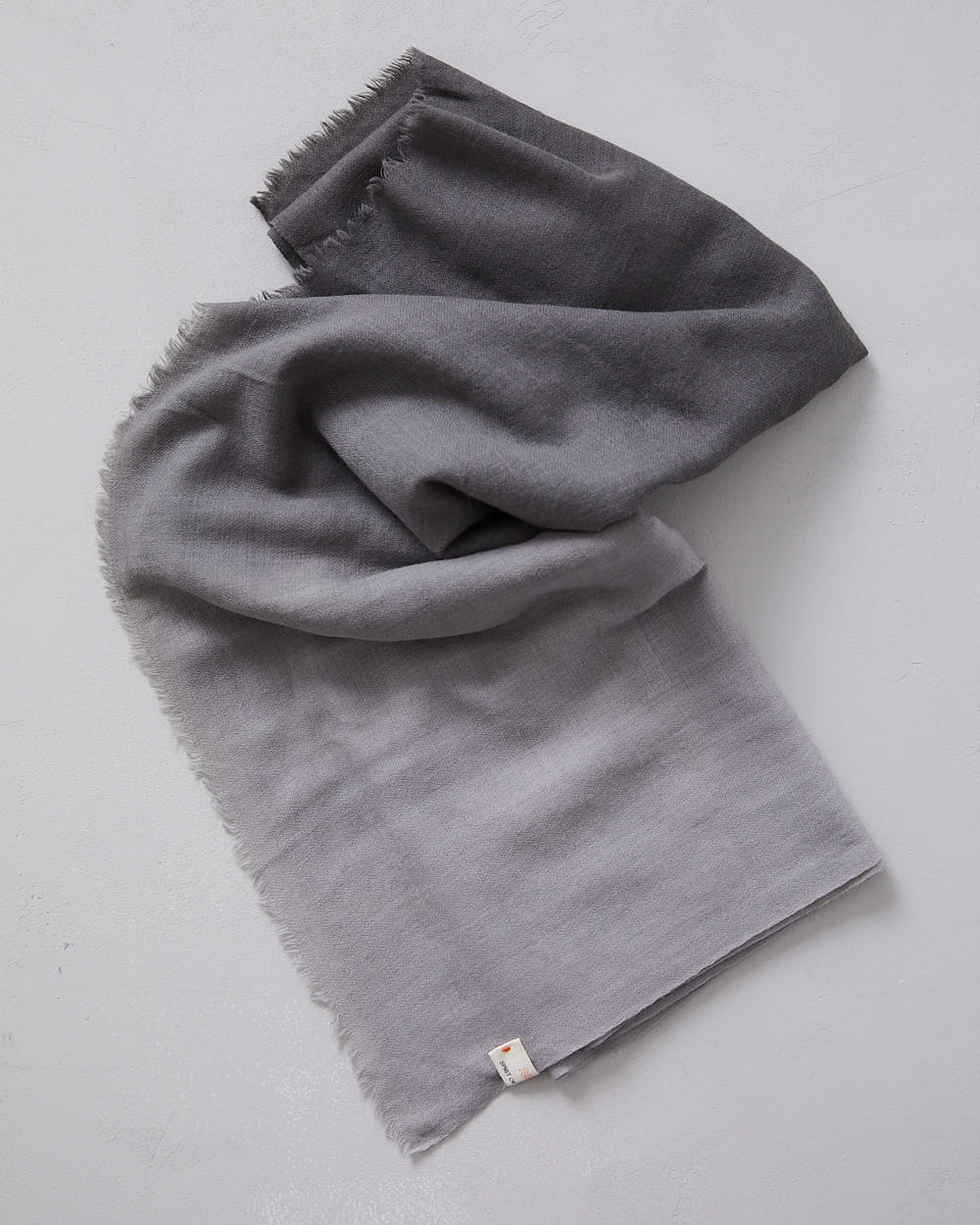 Big tinted Hand-woven Merino Shawl – Grey
