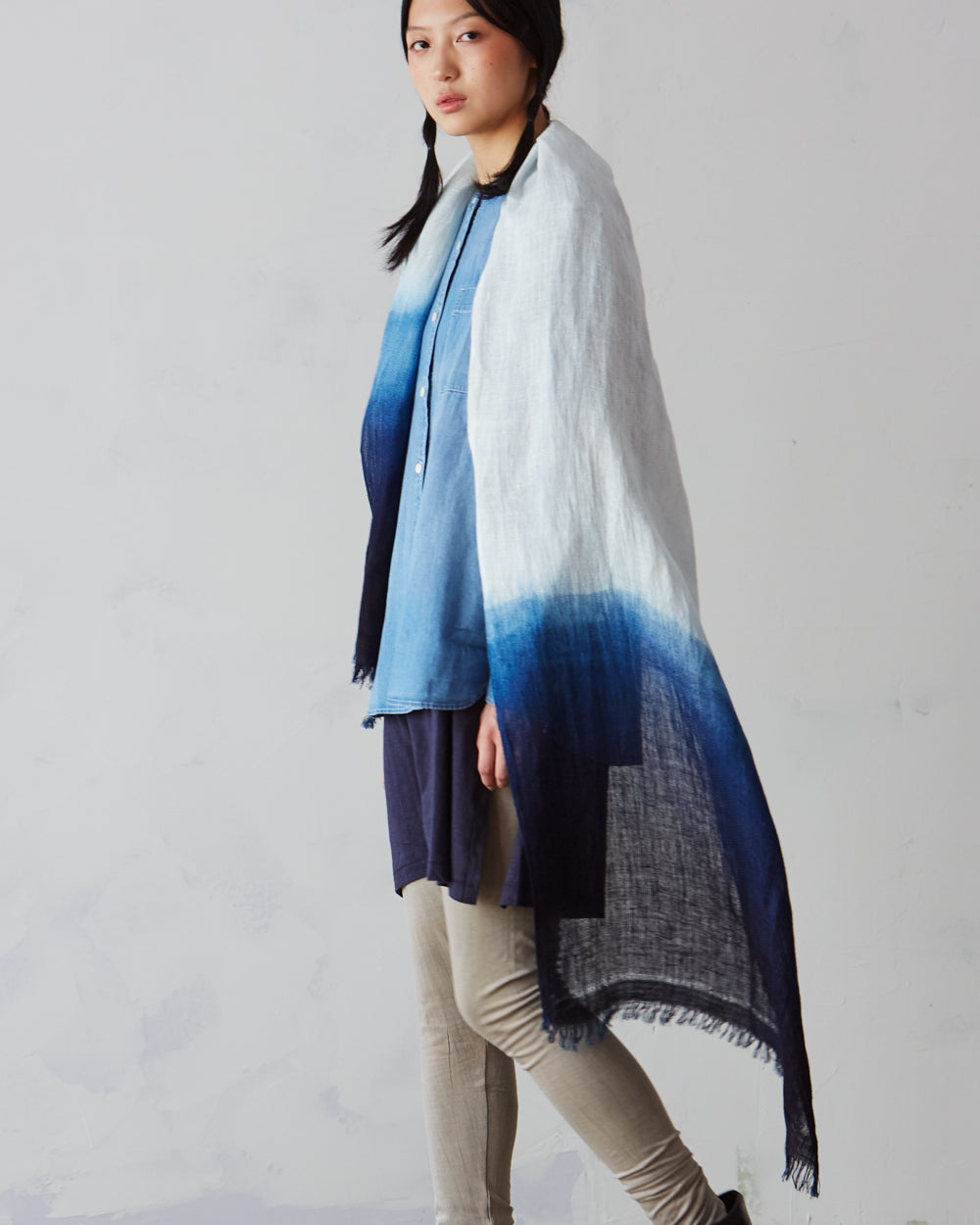 “Himalayan Mountains” Indigo-dyed Linen Shawl – Limited Edition
