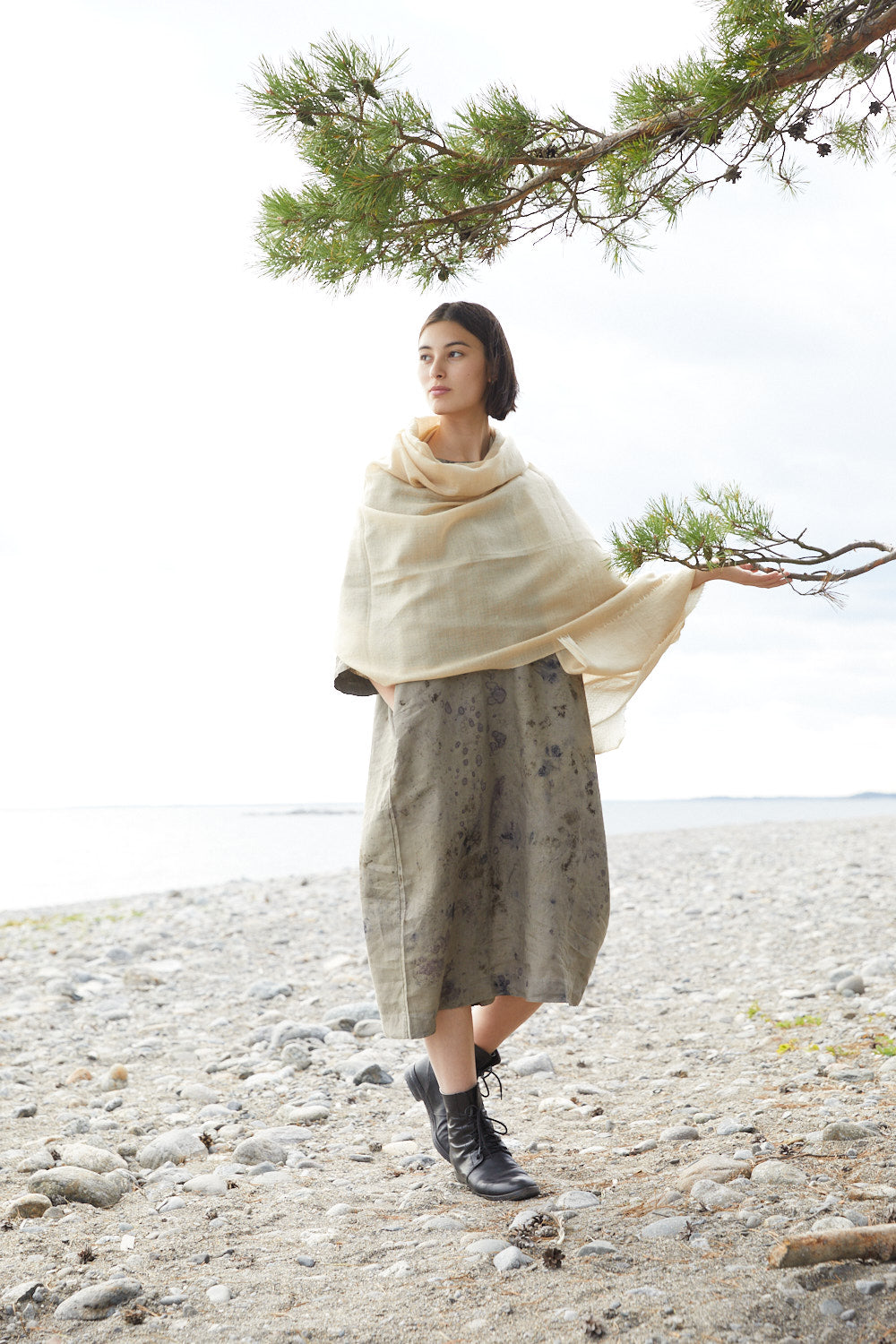 Exclusive, Large Shawl of the Softest, Naturally Dyed Pashmina Wool – Tea waste