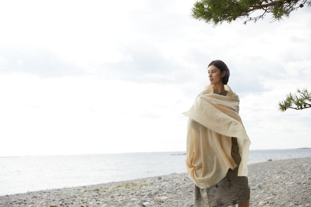 Exclusive, Large Shawl of the Softest, Naturally Dyed Pashmina Wool – Tea waste