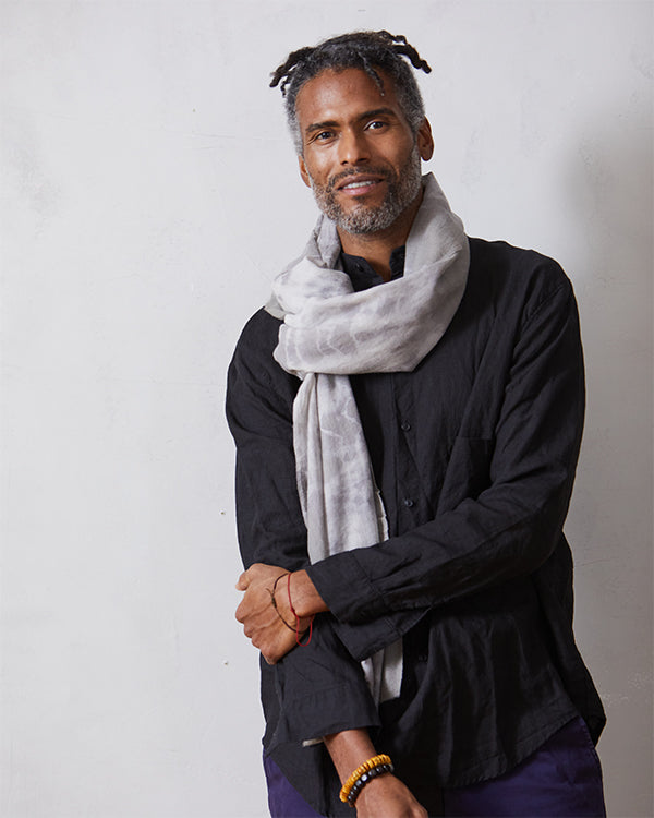 Ayurvedically Dyed Pashmina Wool Yoga Shawl – Grey