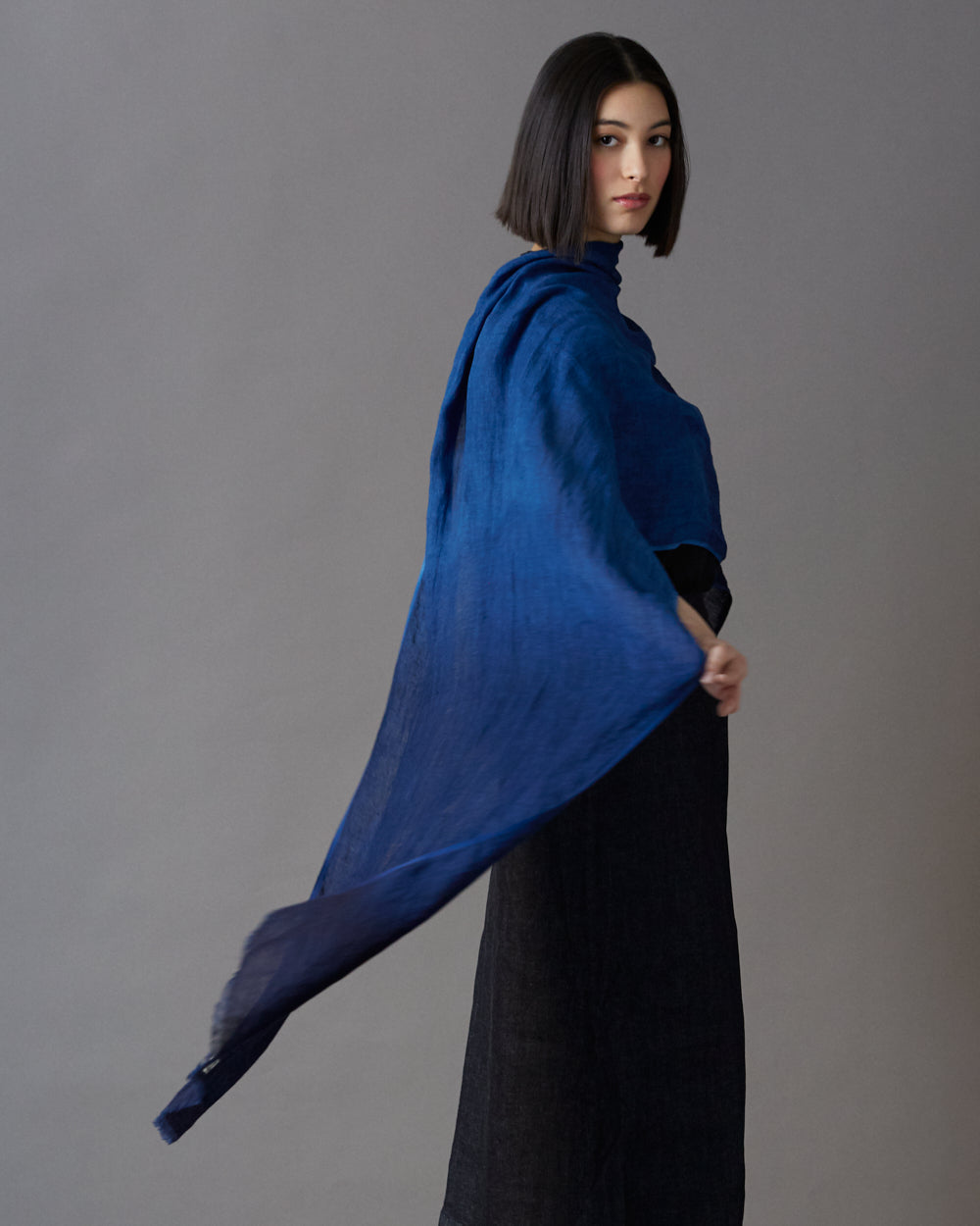 Tinted Hand-woven Linen Shawl – Indigo Blue