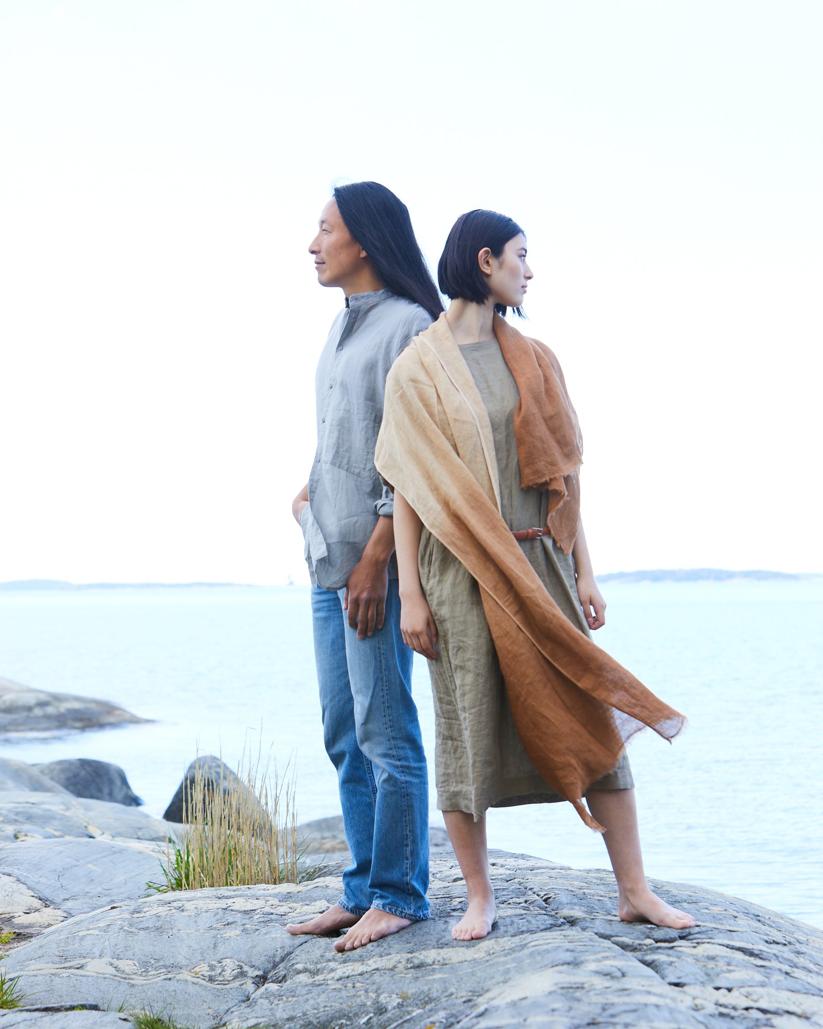 Tinted Hand-woven Linen Shawl – Desert Sand