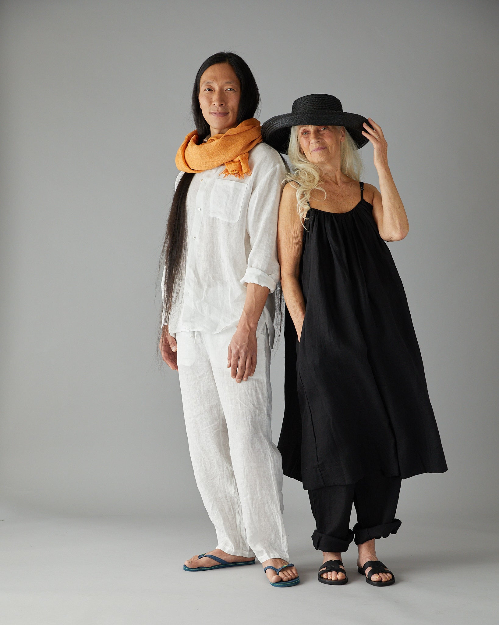 Classic Fine Linen Trousers (Unisex) – White