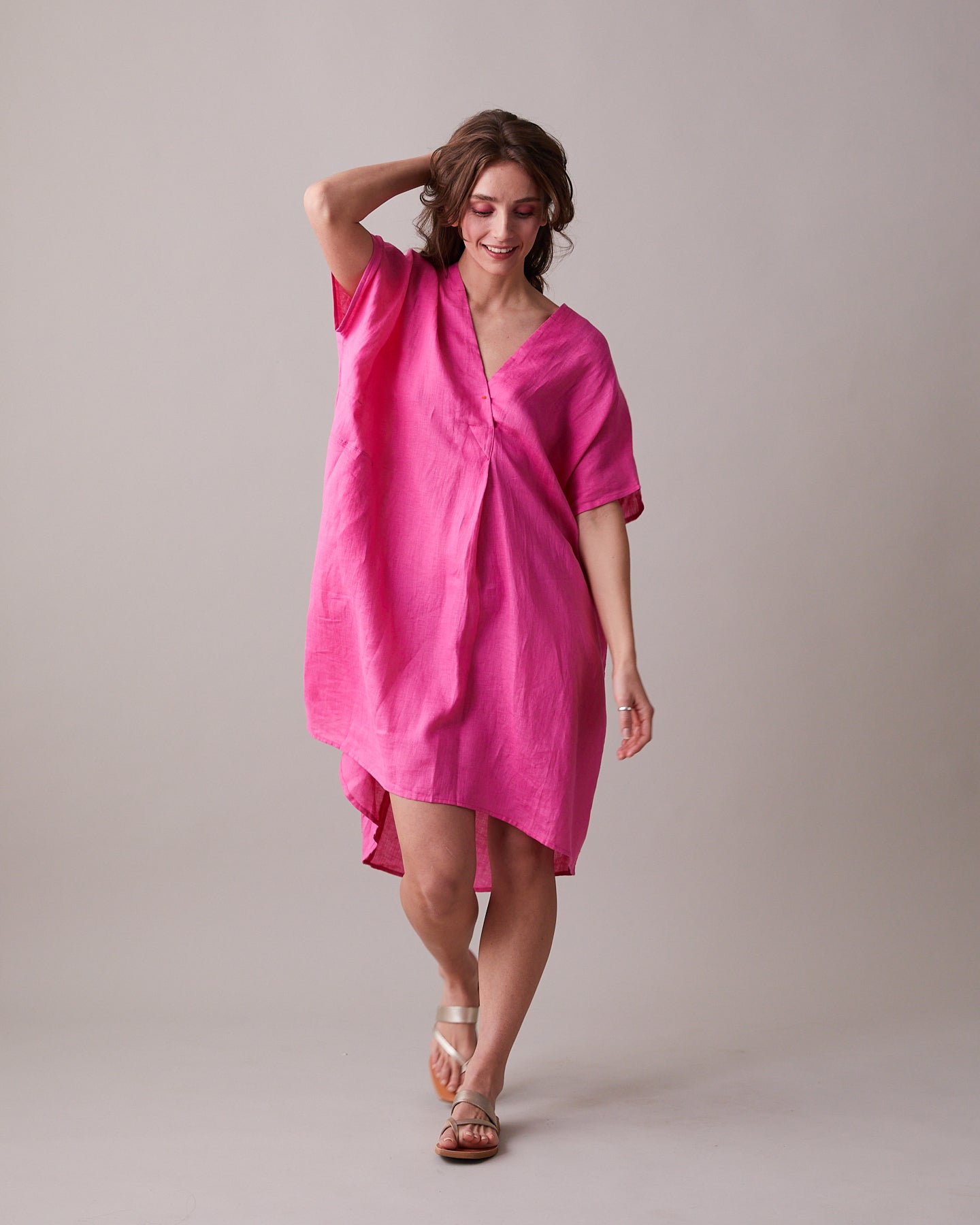 Linen Dress – V-necked  – Peony pink