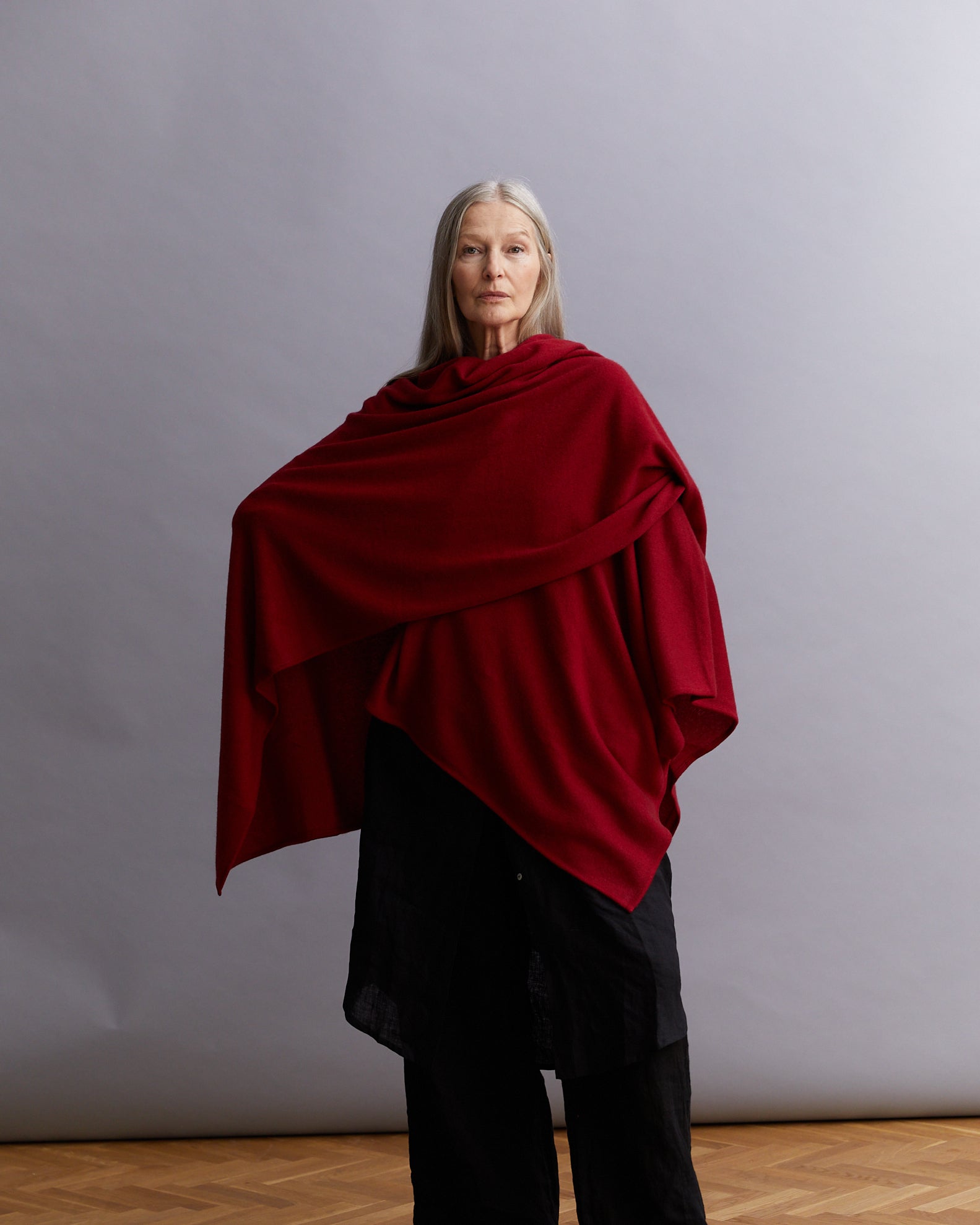 Cashmere poncho from Nepal, exclusive, Nepal Red