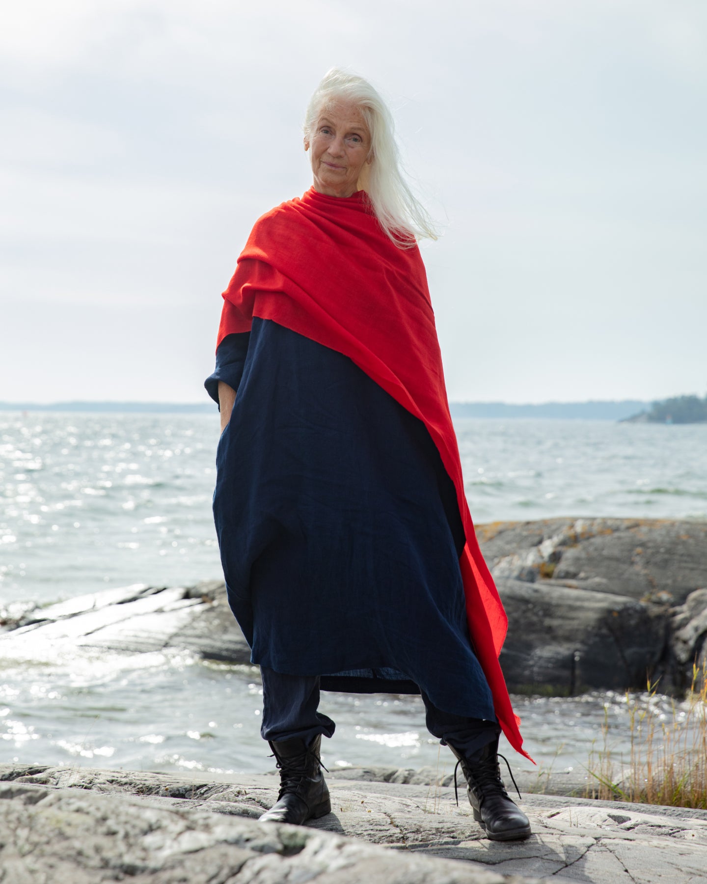 Pashmina Shawl from Ladakh, Kashmir - Exclusive 70 x 100 cm, Japan Red