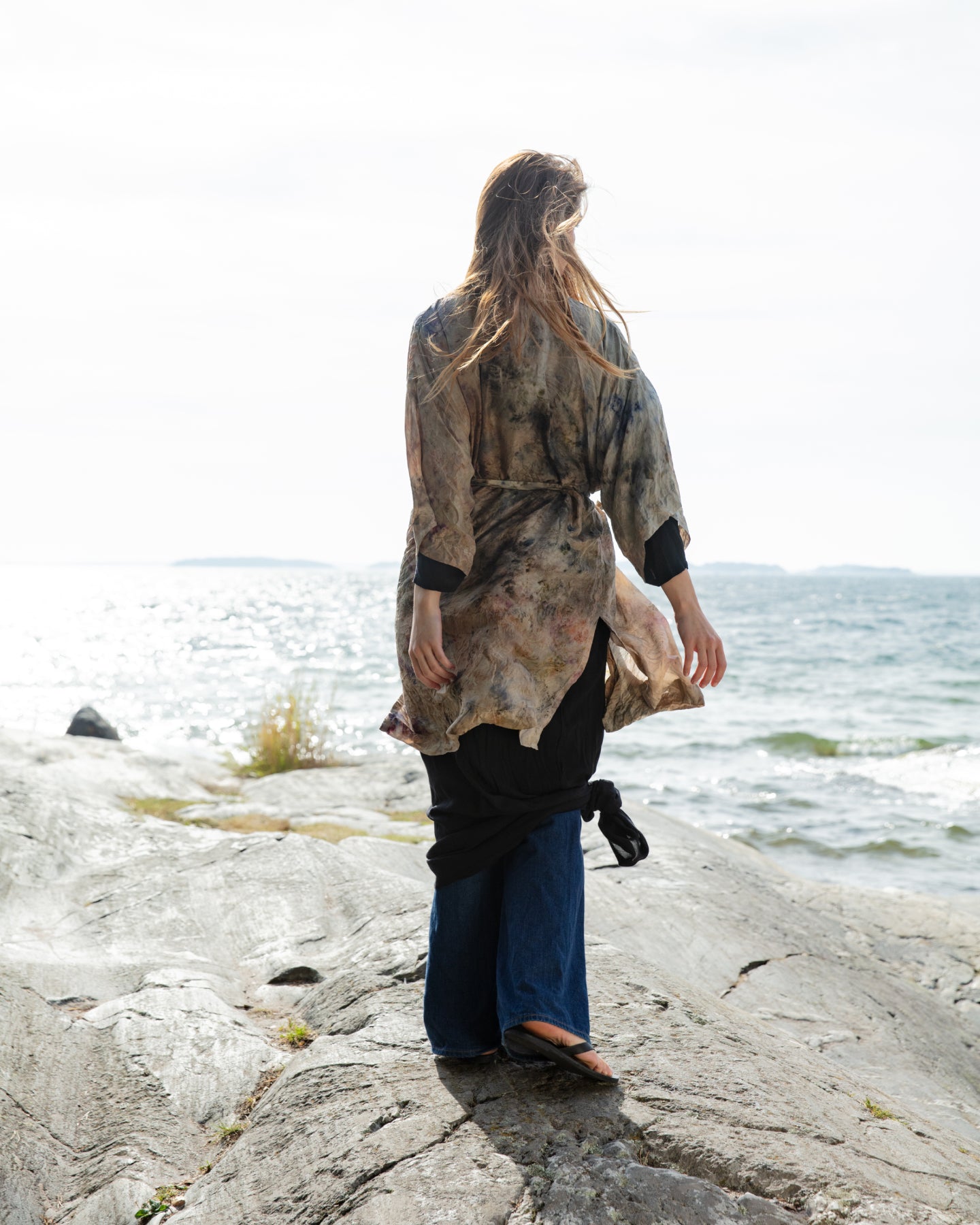 Kimono i siden naturligt färgad, brun jord