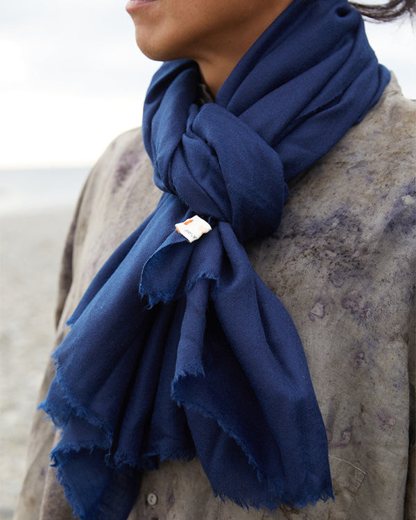 Exklusiv stor sjal- naturligt infärgad i mjukaste Pashminaull